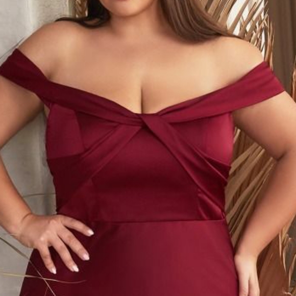 COPY - Plus size emerald, black, yellow, burgundy, blue, off shoulder formal dr… - Picture 2 of 10